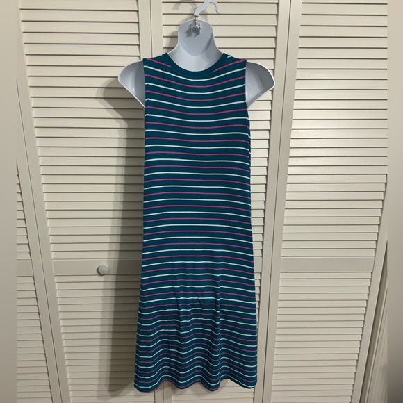 NWOT Time And True Dress With Pockets Size Small - Picture 2 of 4